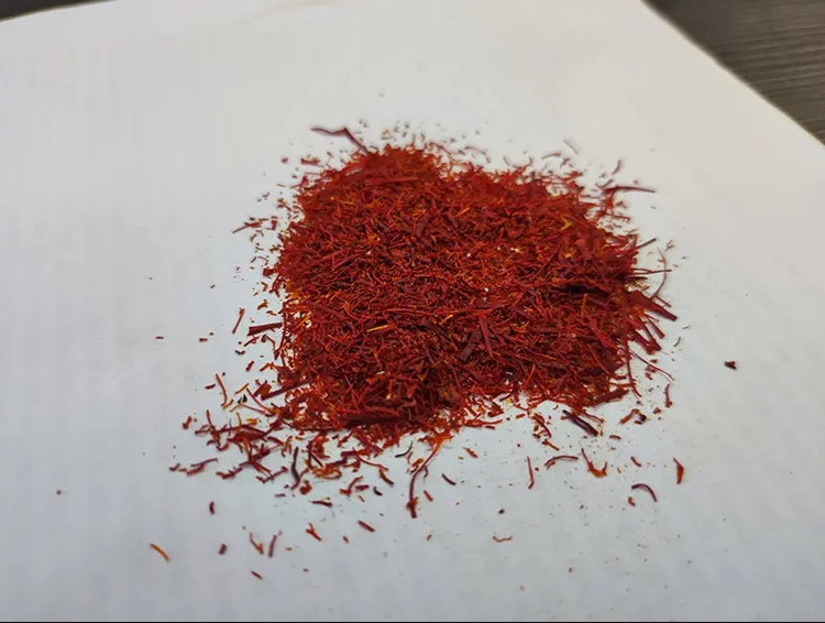 زعفران شکسته رستورانی 1 مثقال ( کیفیت بالا )
